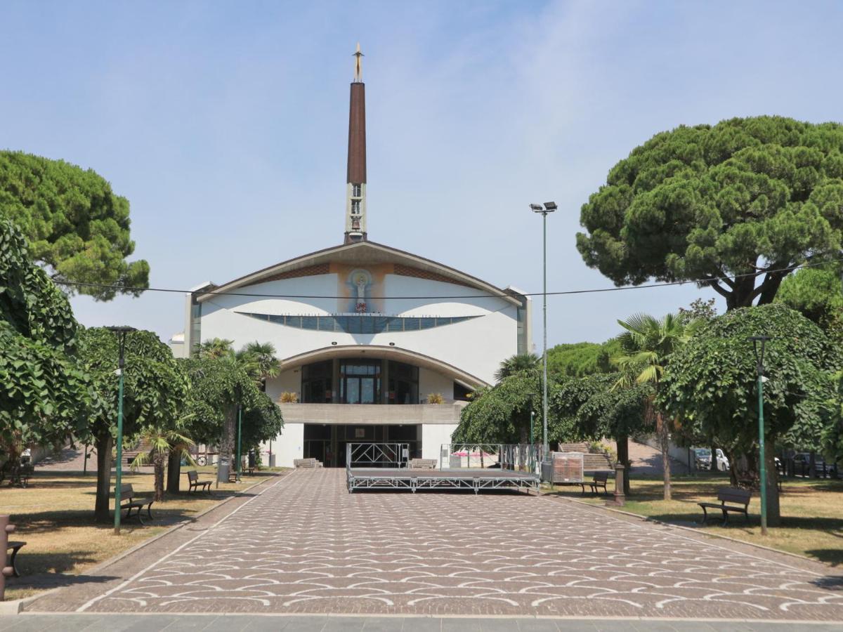 Apartamento Burello Lignano Sabbiadoro Exterior foto